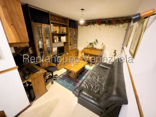 Casa En Venta En La Tahona