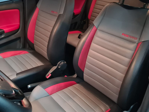 Imagem 7 de 12 de Vw Fox Pepper 1.6 Msi Imotion Completo