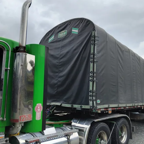 Trailer 3 Ejes, 10 Rines De Disco, Carpa Nueva, Piso Nuevo