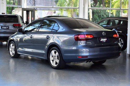 Imagen 4 de 15 de Volkswagen Vento 1.4 Tsi Highline Manual - Car Cash