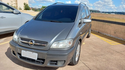 Imagem 4 de 15 de Chevrolet Zafira 2011 2.0 Elite Flex Power Aut. 5p