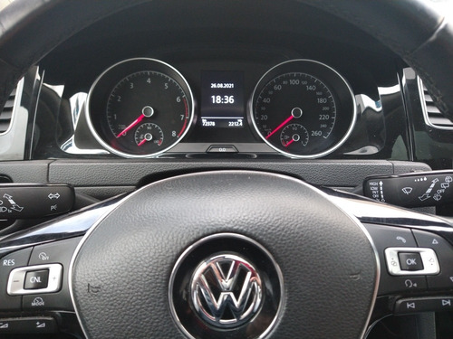 Imagen 12 de 13 de Volkswagen Golf 2017 1.4 Highline Dsg At