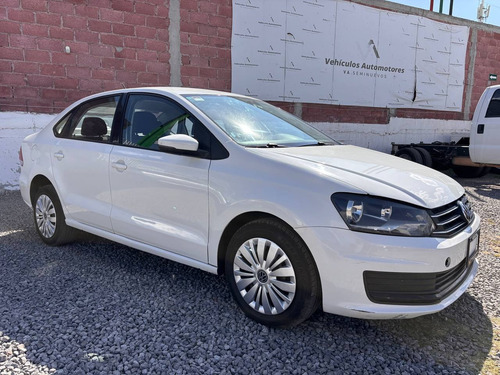 Volkswagen Vento 1.6 Confortline At