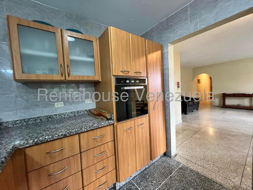 Apartamento En Venta En La Victoria, Aragua, Piso Bajo. Ljsa 25-16384