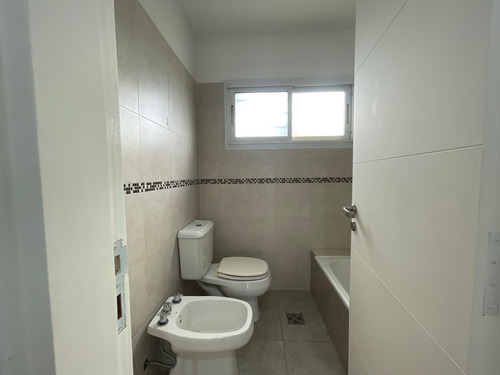 Villa Allende, Bancor Certificado, Duplex En Housing , Dos Dorm Dos Baños Cochera Patio