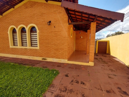 Casa Locação No Taquaral, Com 3 Quartos, 1 Suite, Garagem Para 6 Carros. Próximo Arautos Da Paz 