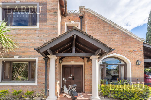 Casa En Venta, Club De Campo Pueyrredon - Pilar