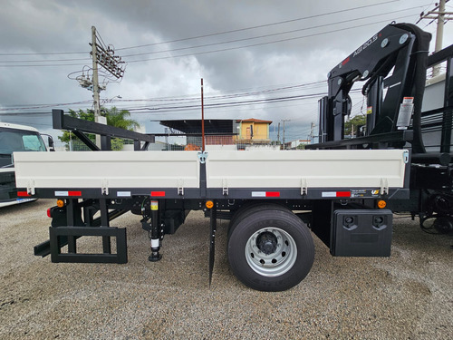 Caminhão Mb 1719 4x2 Munck Argos Agi 20 Itec 6 Banheiro 2025