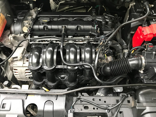 Imagen 24 de 25 de Ford Fiesta Se Plus 1.6 Año 2014 - Liv Motors