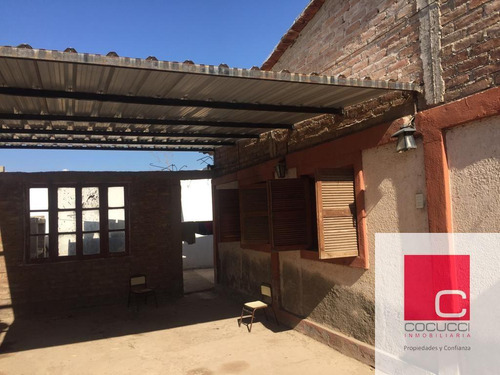 Casa En Venta De 4 Dormitorios C/ Cochera En Buena Nueva