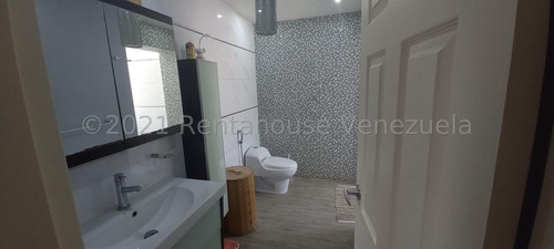 Imagen 9 de 12 de Casa Venta Urb Miranda Mls 22-3860