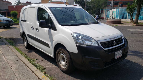 Imagen 2 de 14 de Peugeot Partner 2017 1.6 Hdi Maxi Mt