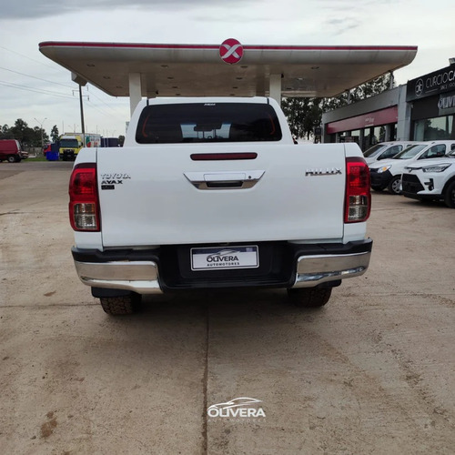 Toyota Hilux SR 4X2