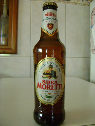 Botella De Cerveza Birra Moretti Italiana 330 Ml