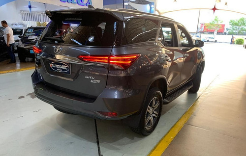 Imagem 3 de 15 de Toyota Hilux Sw4 2019 2.7 Srv 7 Lugares Maravilhosa!!