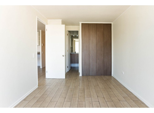 Arriendo Metro Santa Lucia / Carmen / Marin
