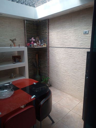 Townhouse Amoblado En San Diego Valencia(rotcv) 2