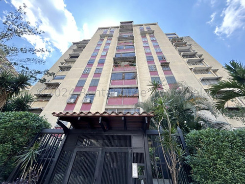 Apartamento Amplio E Iluminado A La Venta Ubicado En Santa Monica # 24-19603 Mn Caracas - Libertador