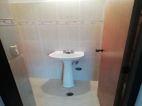Imagen 18 de 30 de Casa En Venta Barquisimeto Lara # 23-2035 Jose Rivero Asesor: 04143516569