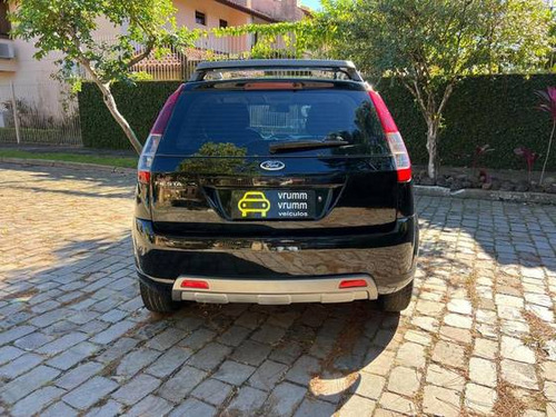Ford Fiesta 1.0 MPI TRAIL HATCH 8V FLEX 4P MANUAL