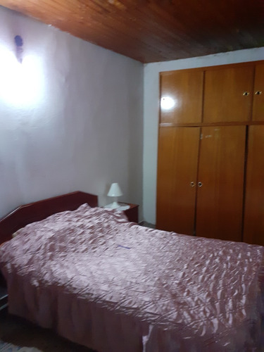 Casa 5 Ambientes Y 1 Baño