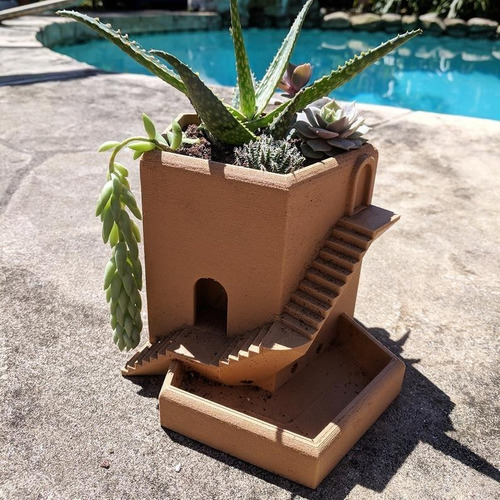 Maceta Torre