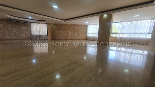 Apartamento En Alquiler Colinas De Valle Arriba 23-13564