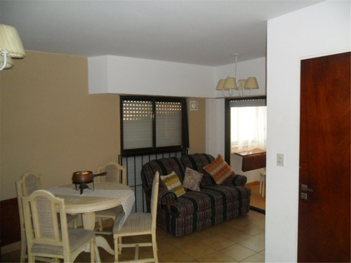 Imagen 3 de 11 de Depto A Una Cuadra Del Mar En Calle 1 E/ 2 Y 3 (cod. 744)
