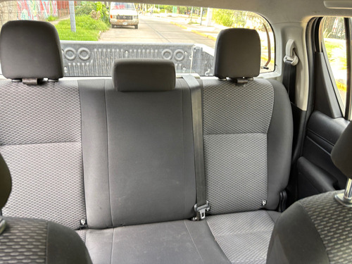 Toyota Hilux Dx 2.4/4x4