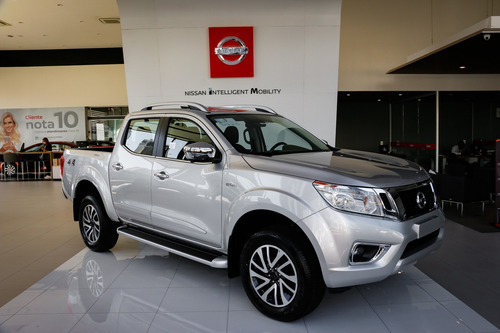 Imagem 3 de 14 de Nissan Frontier 2.3 Td Cd Le 4x4 (aut)