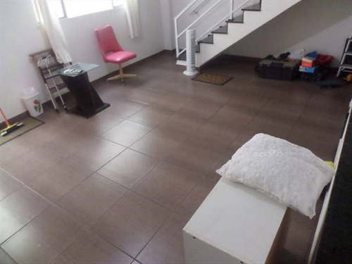 Imagem 25 de 30 de Sobrado Semi Novo Em São Vicente Com 02 Dormitorios E Quintal Em Condominio Bem Localizado - Hm2047