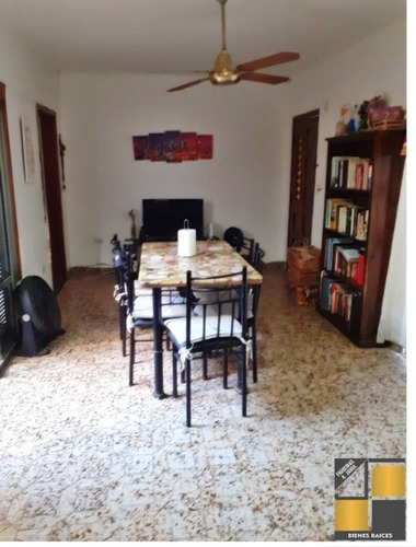 Imagen 4 de 13 de Departamento Tipo Casa En Venta En Valentin Alsina