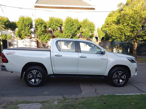 Toyota Hilux Pick-up 2.8 Cd Srx 177cv 4x4 At