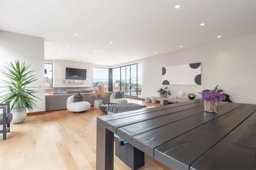 Apartamento En Arriendo En Los Rosales. Cod A23609