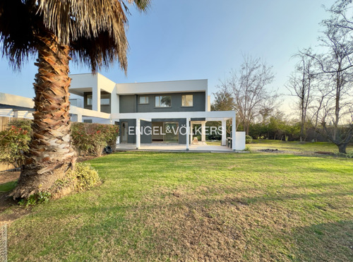 Excelente Casa En Parcela, Chicureo Central