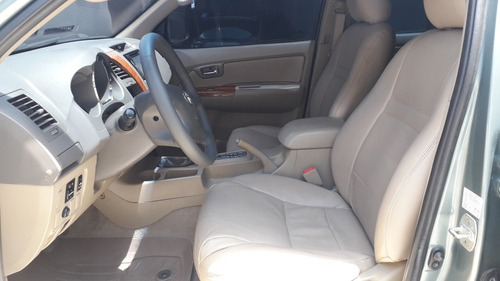 Imagen 6 de 14 de Toyota Fortuner