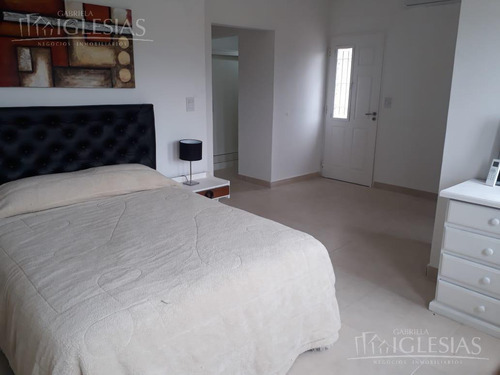 Casa En Venta Con 3 Dormitorios En San Gabriel, Villanueva.
