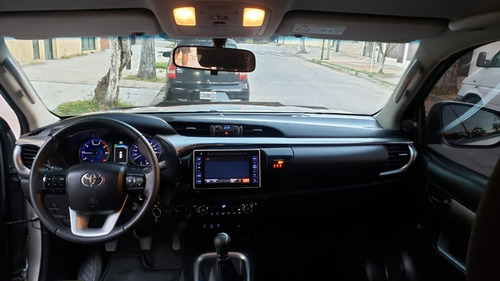 Toyota Hilux Srv 4x4