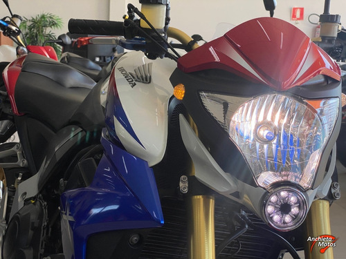 Imagem 9 de 10 de Honda Cb1000r Capitão América