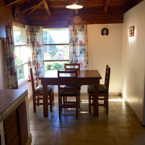 Imagen 10 de 17 de Casa De 3 Dormitorios En Barrio Melipal - Bariloche.