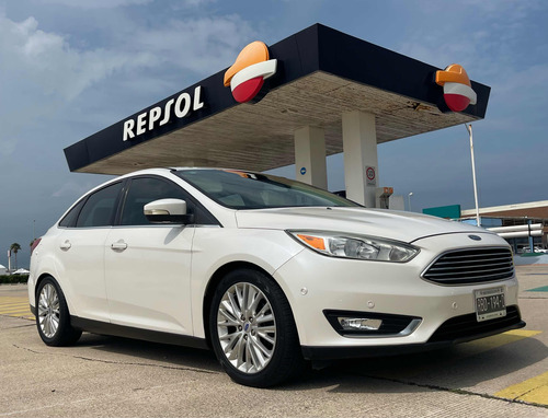 Ford Focus 2.0 Titanium At