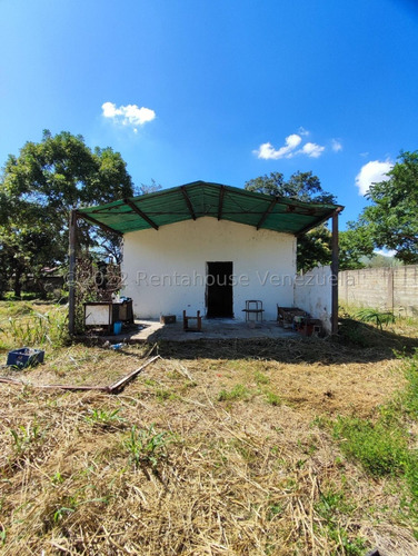 Terreno De 3.218,45 Mtrs2 Con Galpon, La Villa.hasiso.