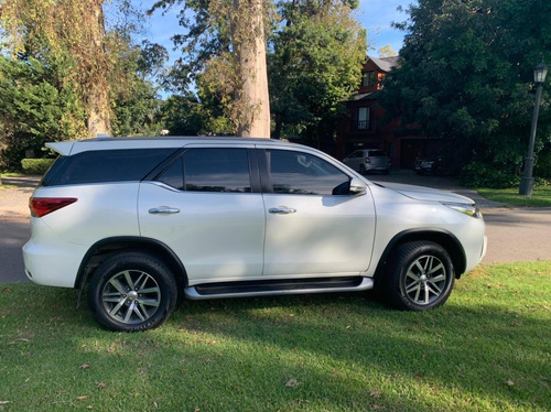 Toyota Sw4 2.8 Srx 177cv 4x4 7as At 2017