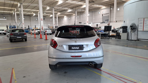 Peugeot 208 1.6 Allure