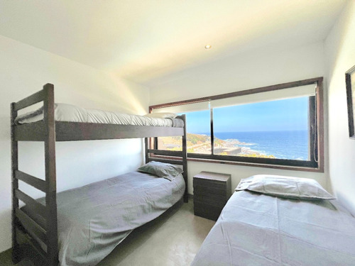 Linda Casa En Venta Con Preciosas Vistas En Zapallar