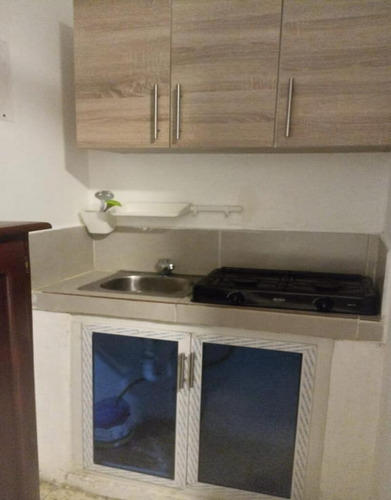 Alquiler Apartamento Estudio Amueblado, Avenida Delgado, Gazcue, Santo Domingo