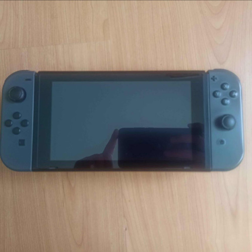 Nintendo Switch Incluye Accesorios 200$