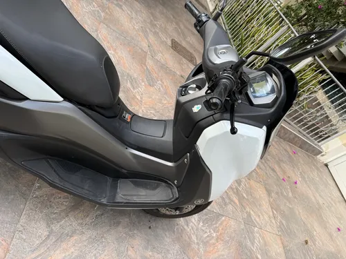 Nmax Connected Modelo 2023 Kilometraje 25300