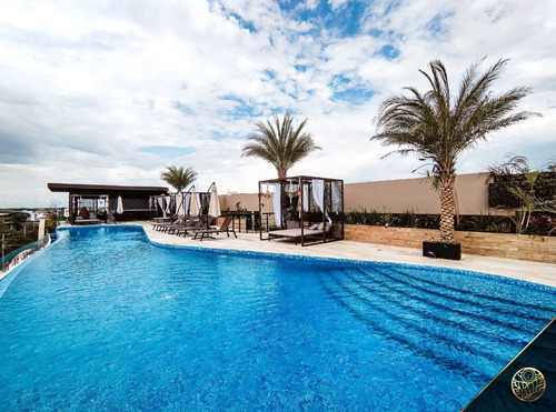 Venta De Studio Con Terraza Ubicado En Menesse Tulum, Centro