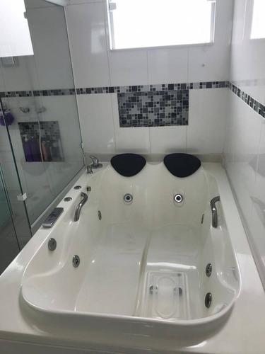 Imagem 11 de 15 de Sobrado Á Venda Urbanova, Com 4 Dormitórios E Piscina Terreno De 300 Metros - Ca91
